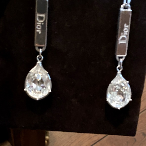 Vintage Silver DIOR Tear Drop Logo Earrings (Silver) - Picture 4 of 7